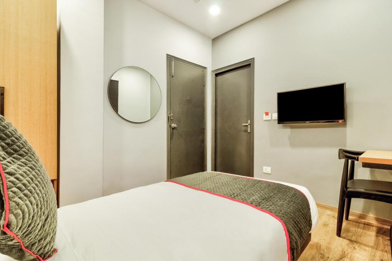 Oyo 78245 Collection O Hotel Crown Inn Navi Mumbai Dış mekan fotoğraf
