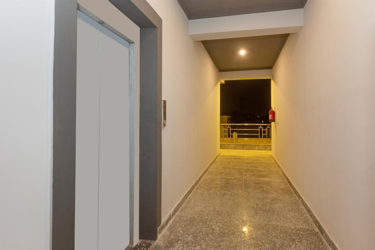 Oyo 78245 Collection O Hotel Crown Inn Navi Mumbai Dış mekan fotoğraf