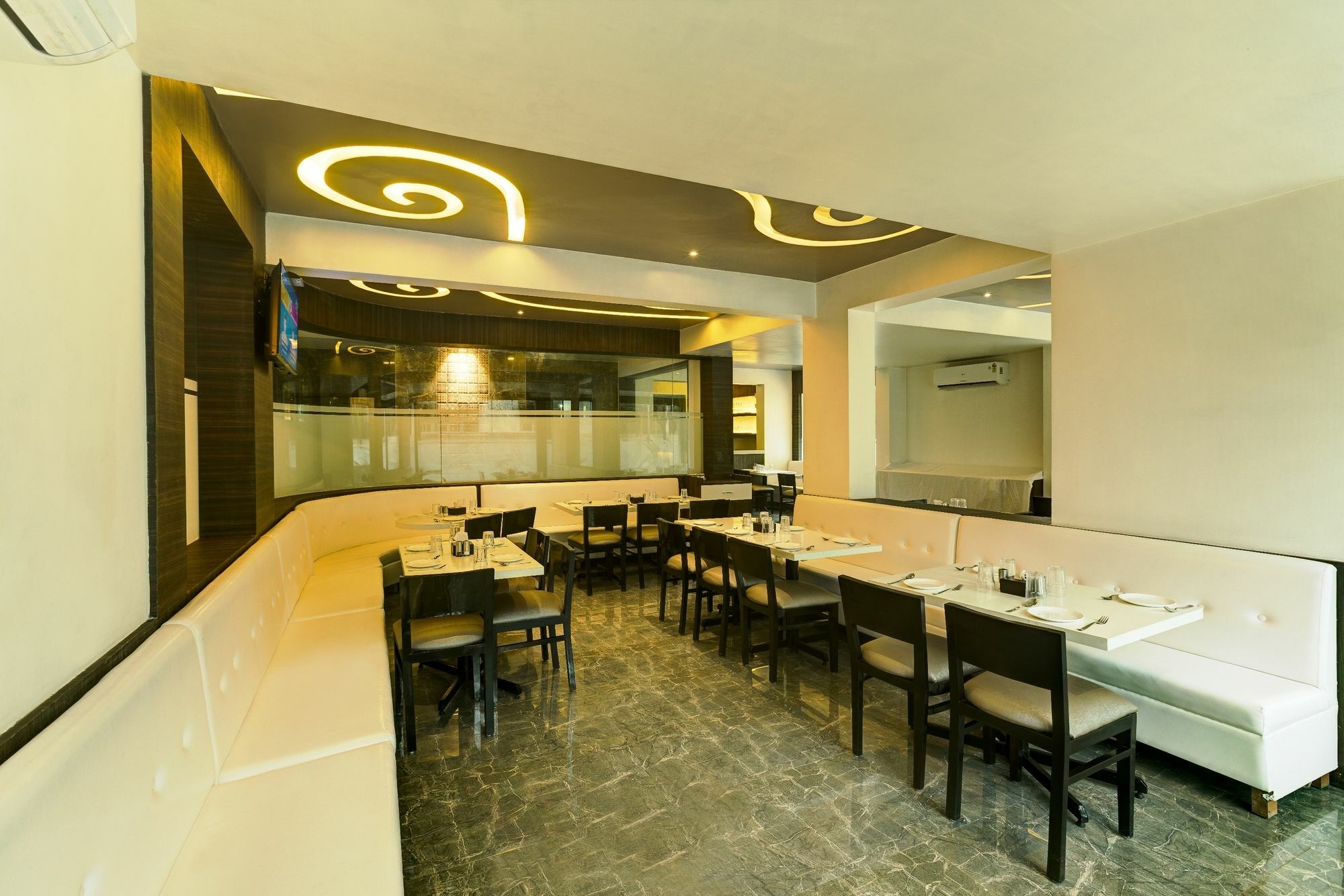 Oyo 78245 Collection O Hotel Crown Inn Navi Mumbai Dış mekan fotoğraf