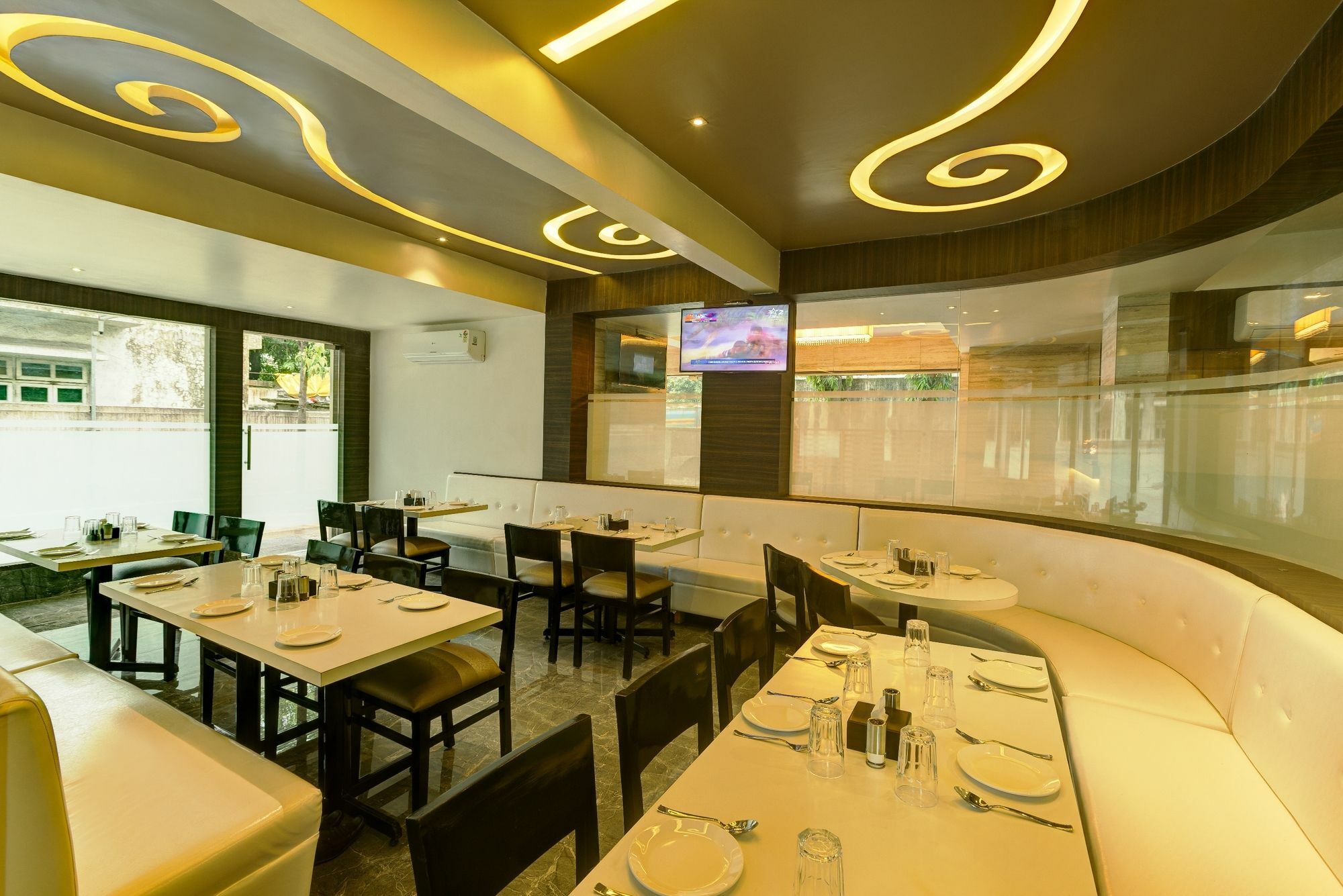 Oyo 78245 Collection O Hotel Crown Inn Navi Mumbai Dış mekan fotoğraf