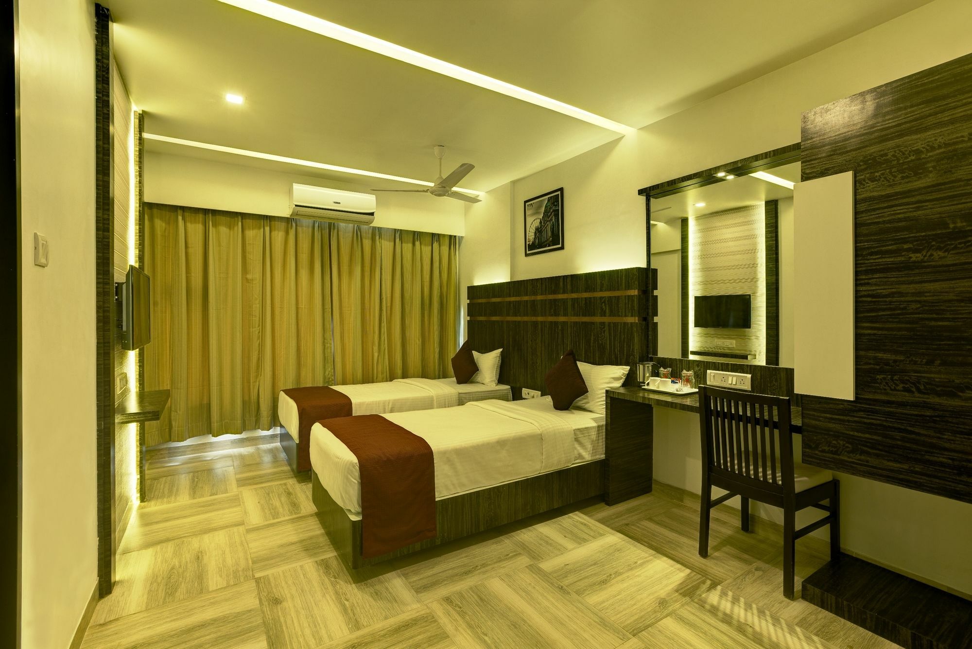 Oyo 78245 Collection O Hotel Crown Inn Navi Mumbai Dış mekan fotoğraf