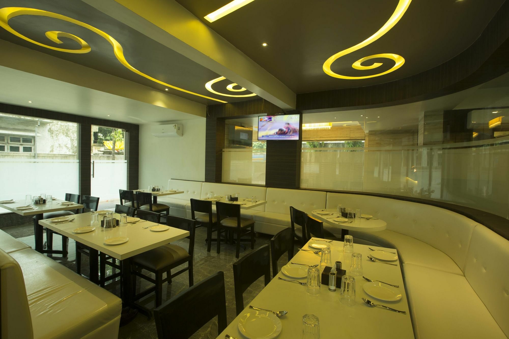 Oyo 78245 Collection O Hotel Crown Inn Navi Mumbai Dış mekan fotoğraf