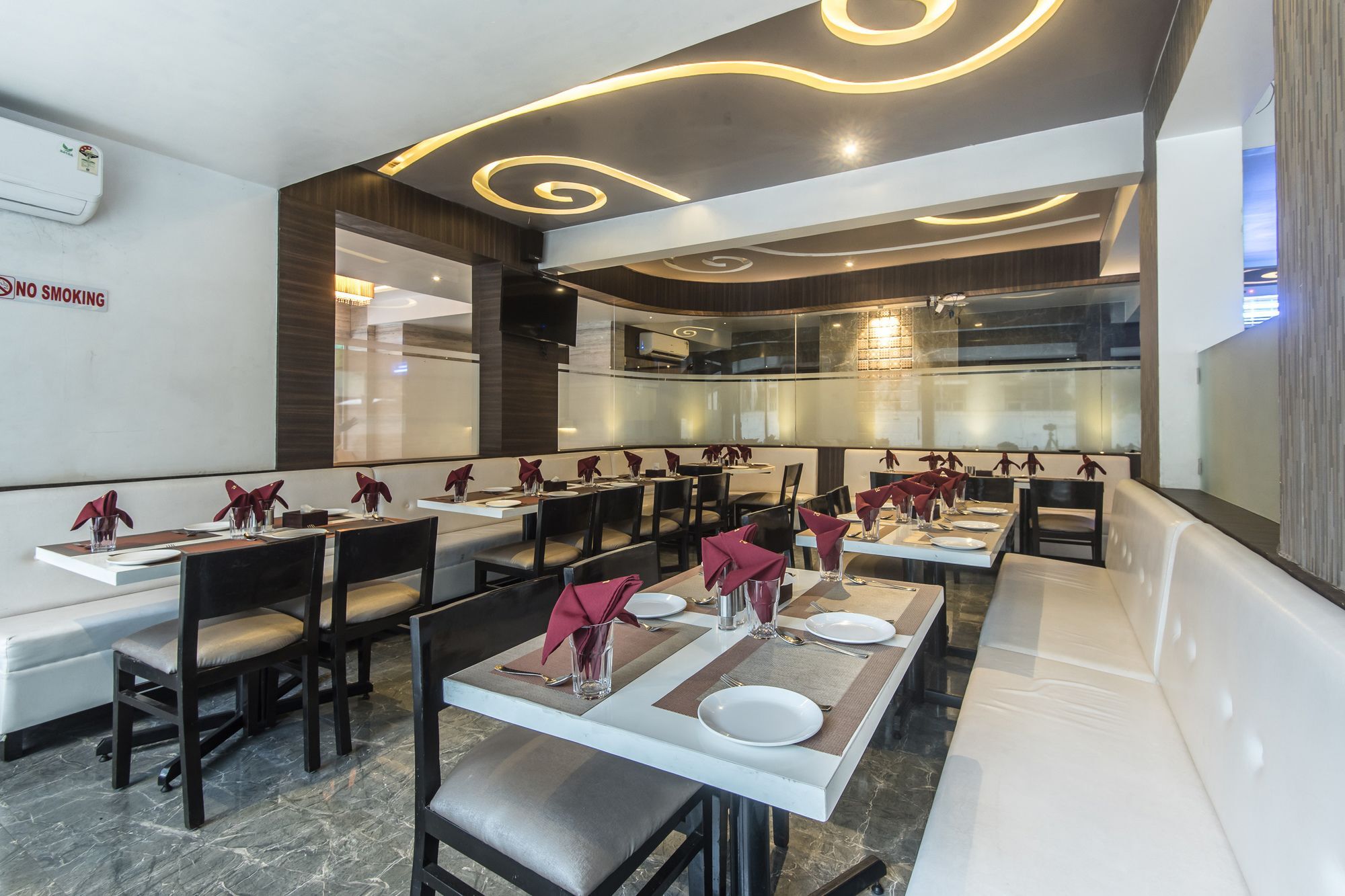 Oyo 78245 Collection O Hotel Crown Inn Navi Mumbai Dış mekan fotoğraf