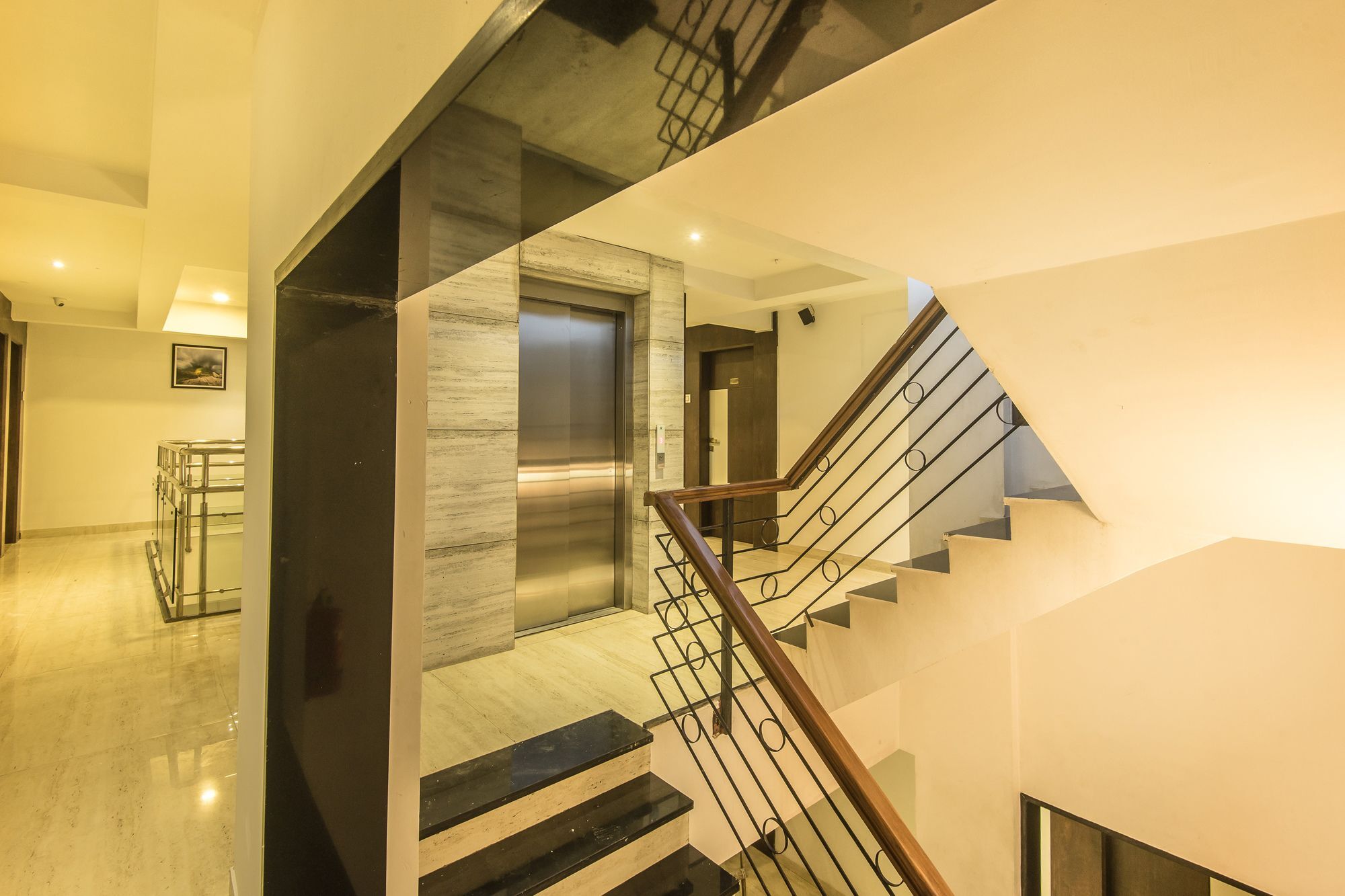 Oyo 78245 Collection O Hotel Crown Inn Navi Mumbai Dış mekan fotoğraf