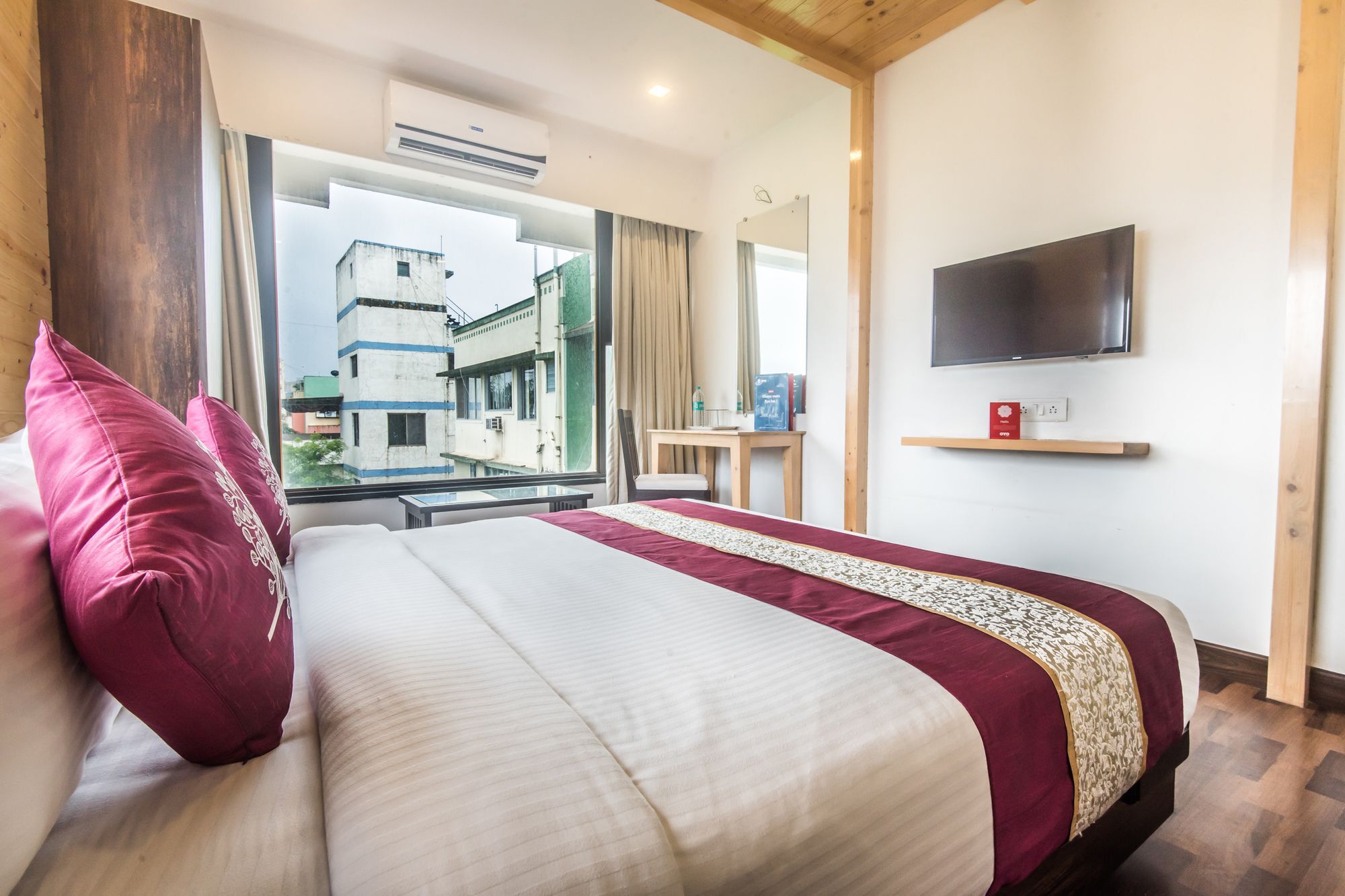 Oyo 78245 Collection O Hotel Crown Inn Navi Mumbai Dış mekan fotoğraf