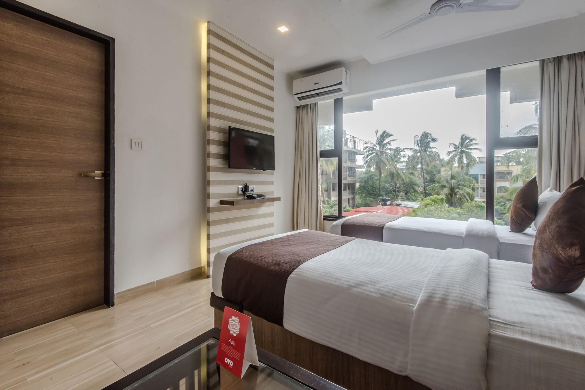 Oyo 78245 Collection O Hotel Crown Inn Navi Mumbai Dış mekan fotoğraf